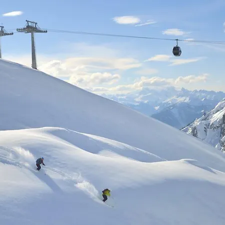 Val Blu Sport | | 3*